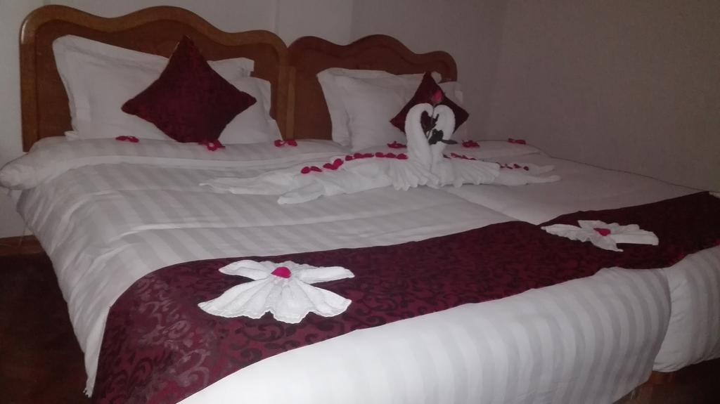 Hotel Dingar มัณฑะเลย์ ภายนอก รูปภาพ