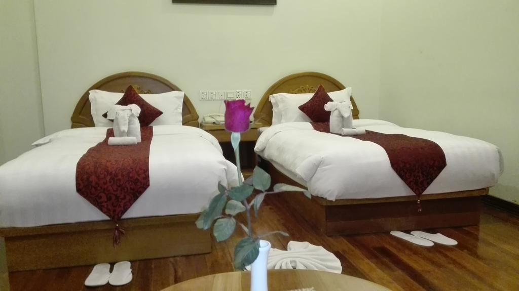 Hotel Dingar มัณฑะเลย์ ภายนอก รูปภาพ
